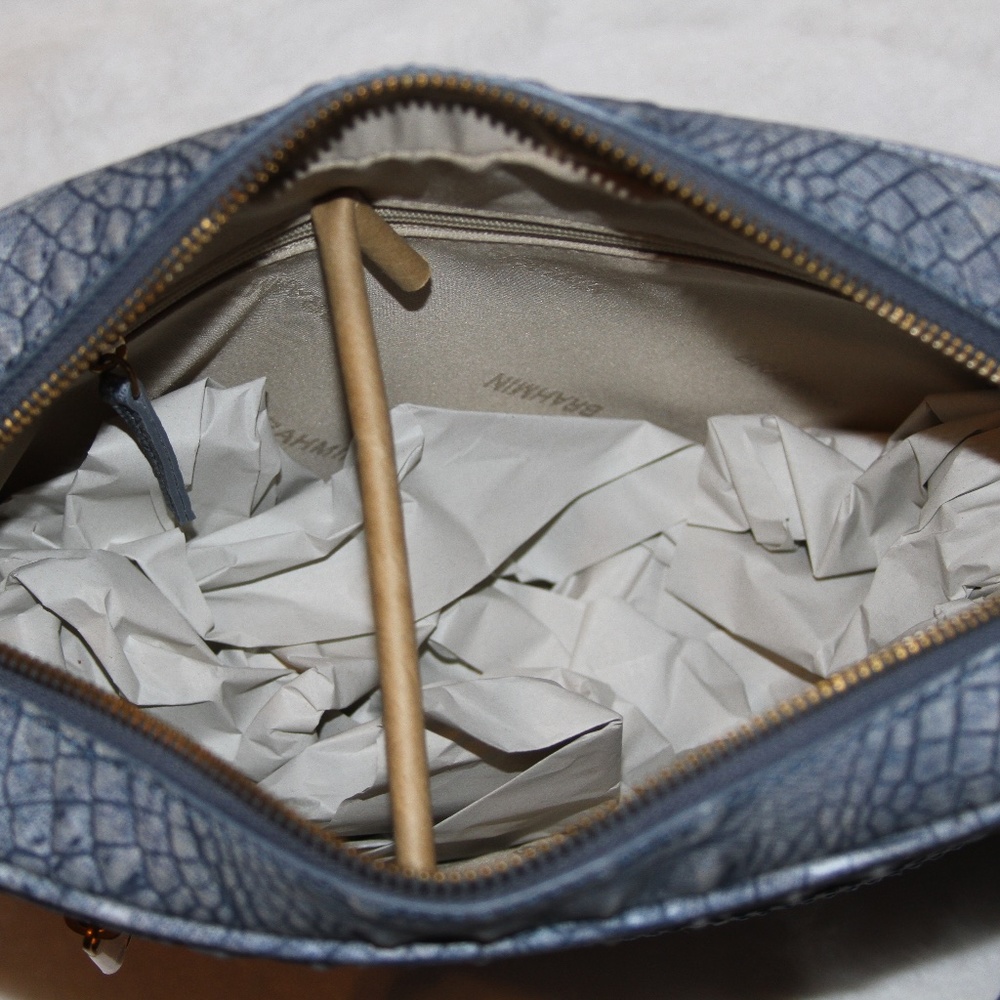 SOLD! Brahmin Shea Crossbody Bag Light Denim Tetra Leather Purse NWT - Picture 5 of 6